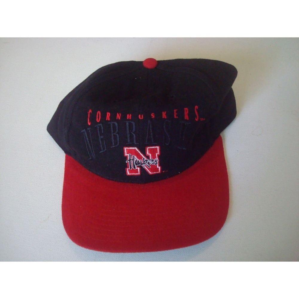 NEBRASKA CORNHUSKERS TWINS STRAPBACK 90S    00S Y2K  HAT CAP VINTAGE  C5
